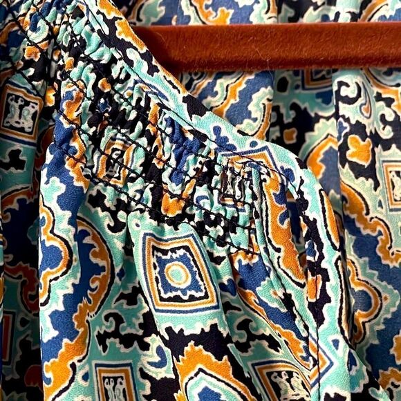 GAP print bohemian blouse in aqua, brown, navy, and black size Large - Picture 2 of 9